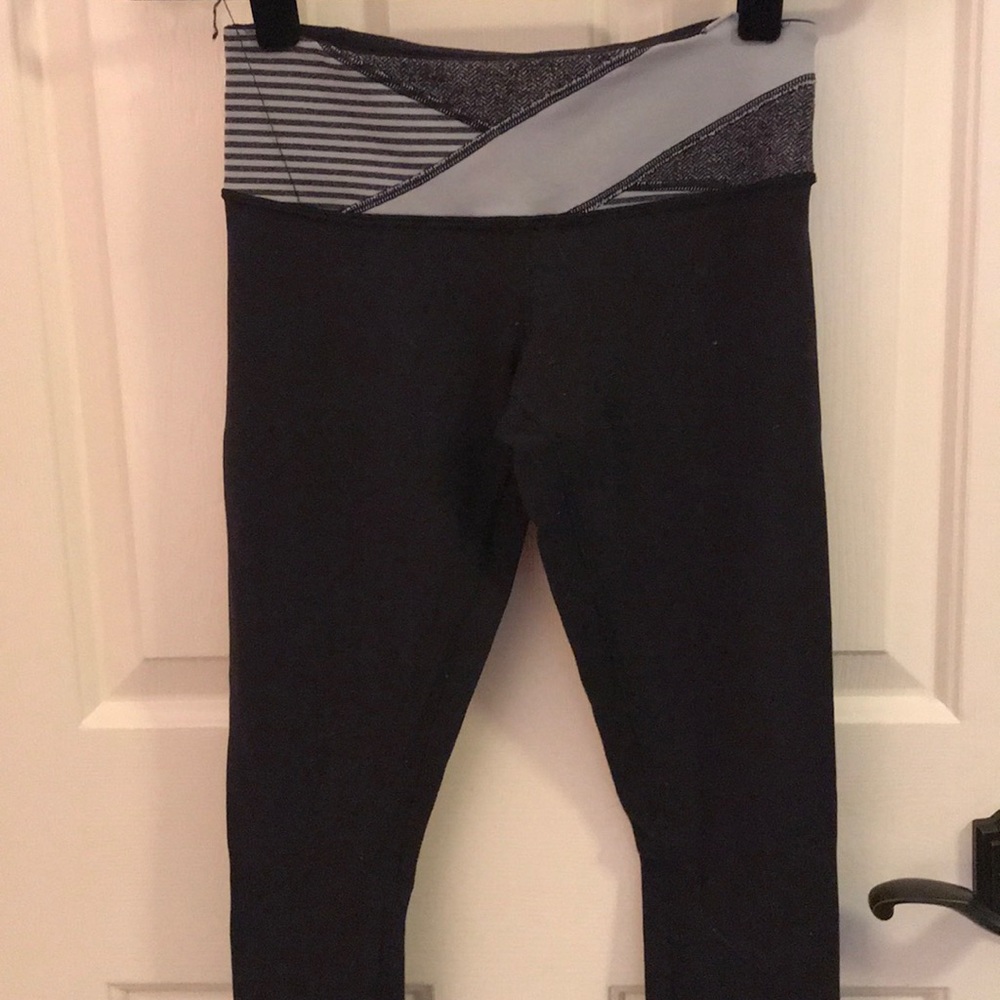 Lululemon Long Yoga Pants (Size 6)